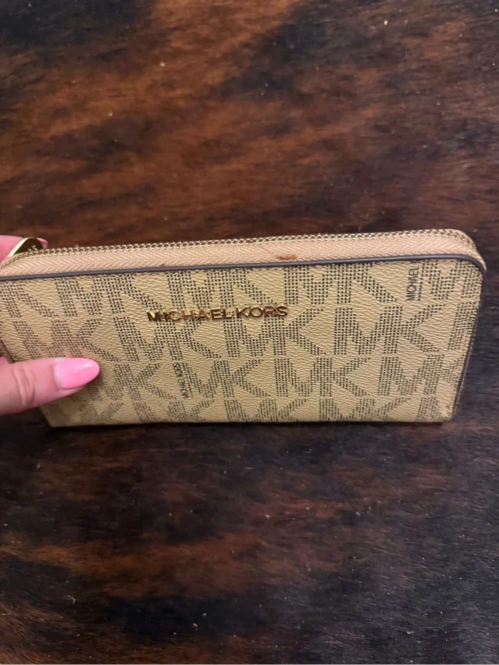 Michael Kors Beige/Tan MK Logo Zip Wallet